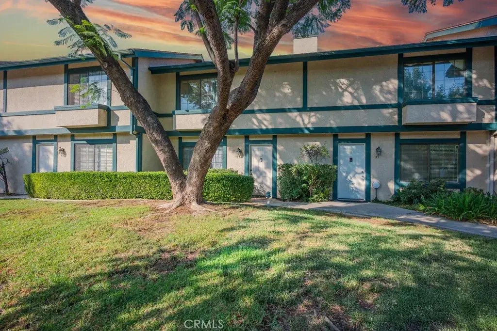 15230 Roxford Street 44, Sylmar