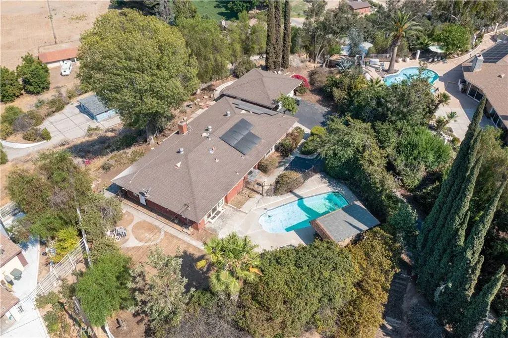 2012 Glenwood Avenue South, Colton