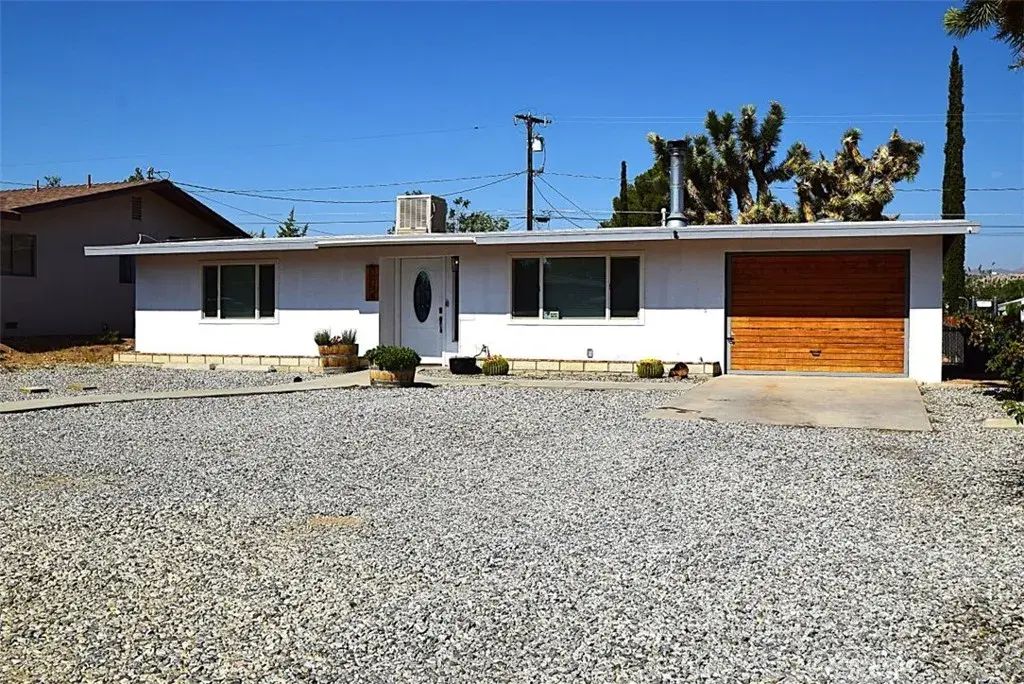 7754 Mariposa Trail, Yucca Valley