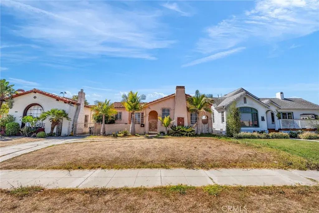 1912 W 76th Street, Los Angeles