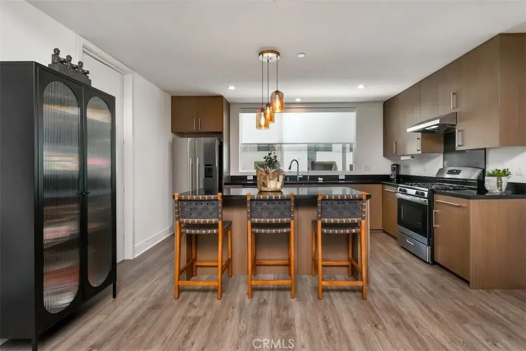10861 Hartsook Street, North Hollywood