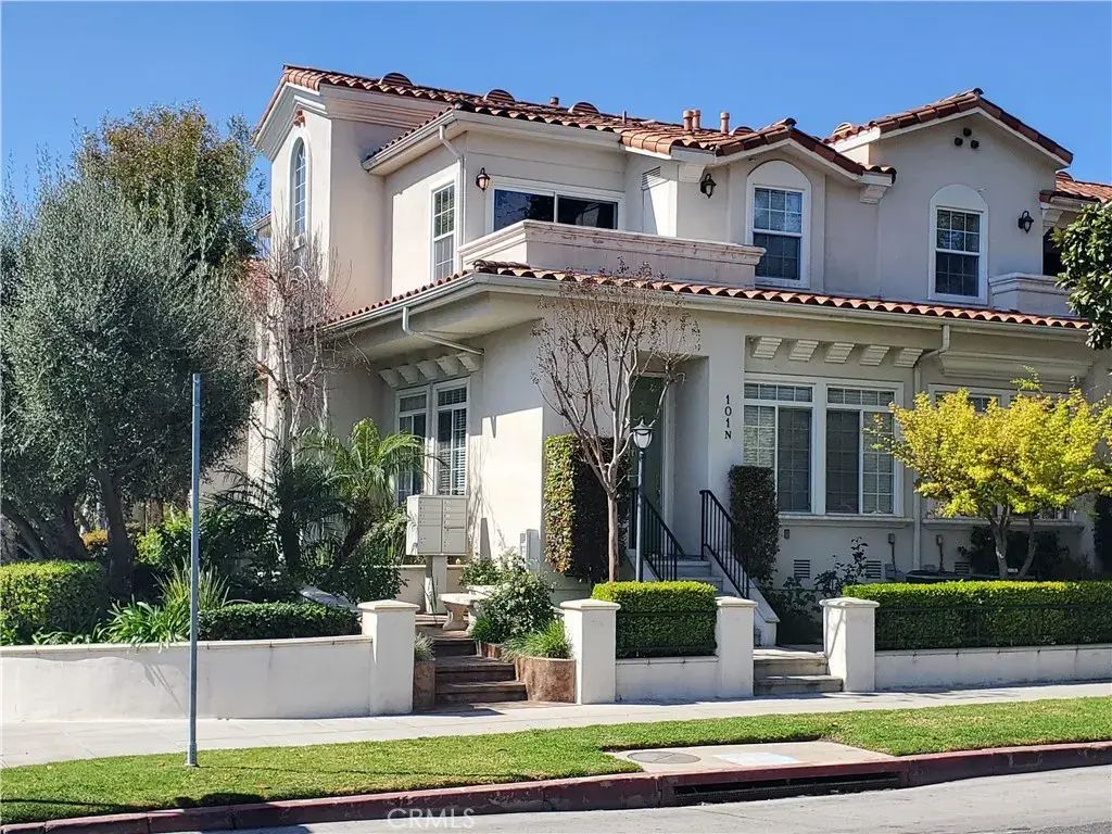 101 N Kenneth Road, Burbank