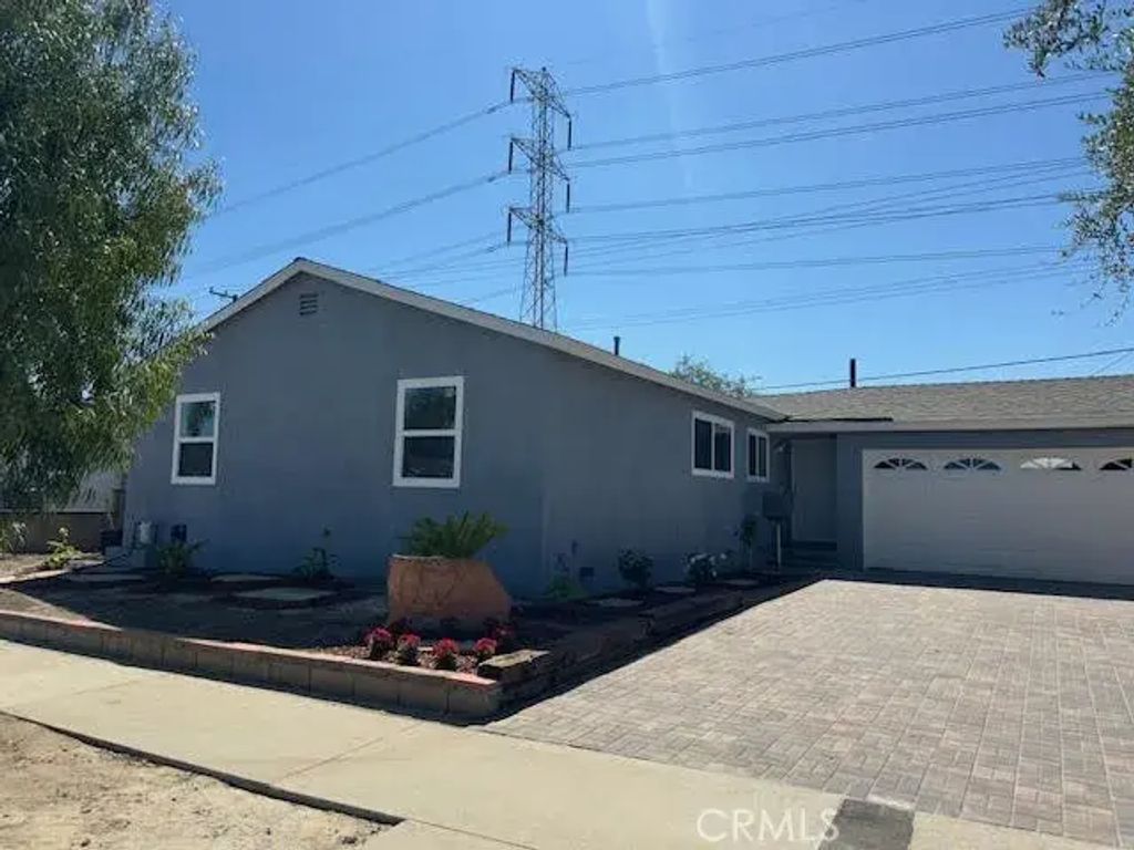 6529 Pioneer Boulevard, Whittier