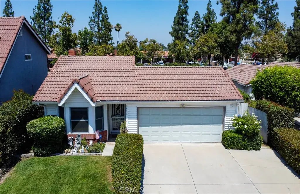 14096 Hillcrest Drive, Fontana