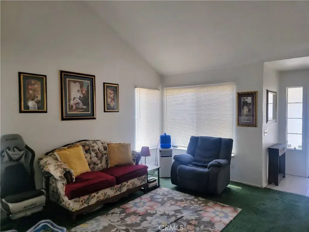 15750 Fiddleleaf Road, Fontana