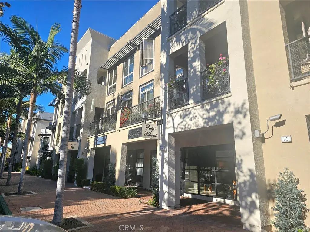35 Vantis Drive, Aliso Viejo