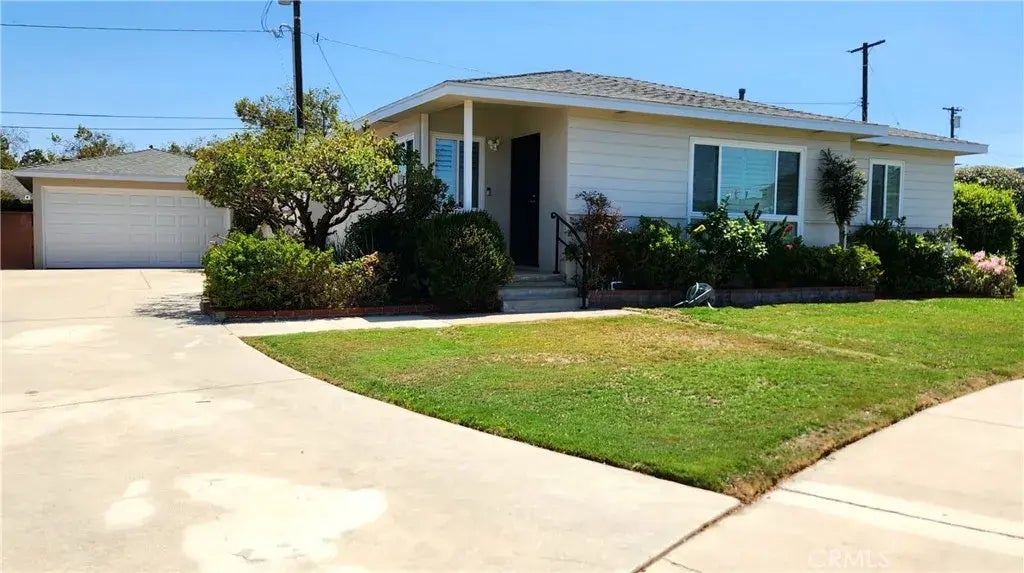 17020 Purche Avenue, Torrance