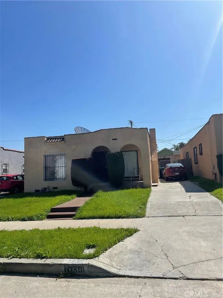 7036 6th Avenue, Los Angeles