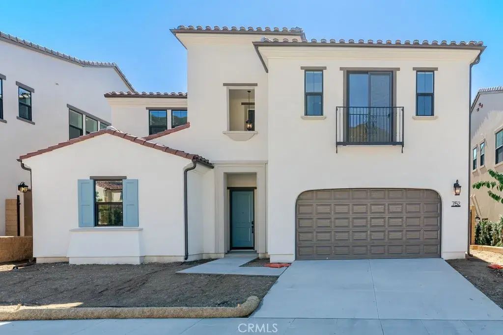 752 Via Arezzo Place, Altadena