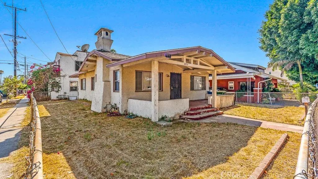 3496 E 4th Street, Los Angeles