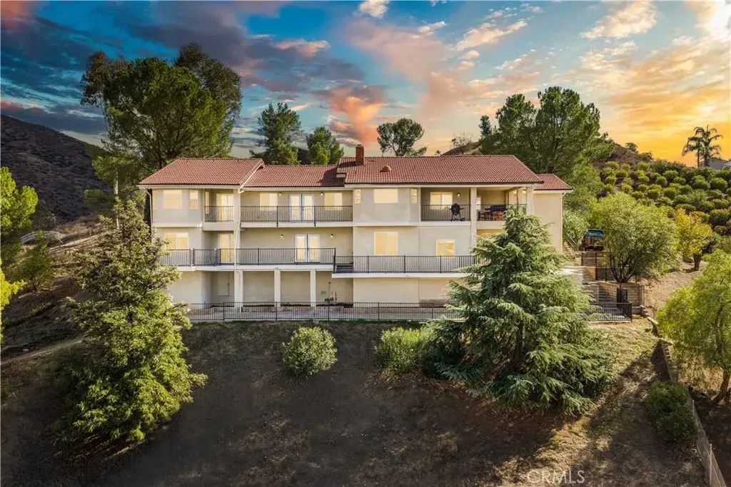 30990 Blackhorse Drive, Canyon Lake
