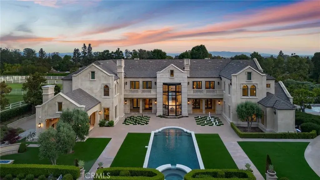 18 Dovetail Lane, Bradbury