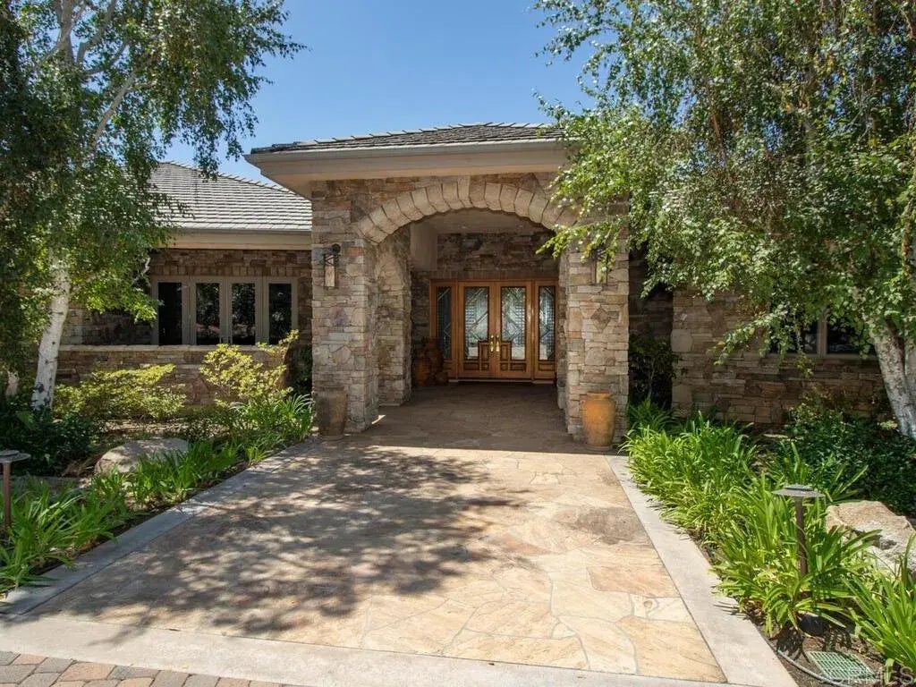 6095 Lake Vista Drive, Bonsall