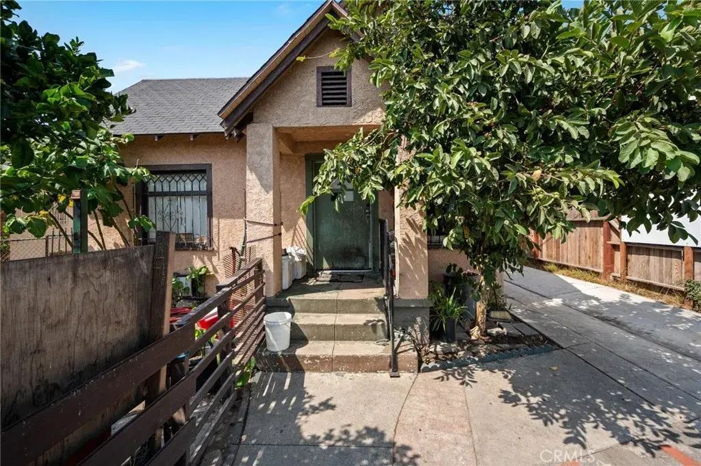 621 W 54th Street, Los Angeles