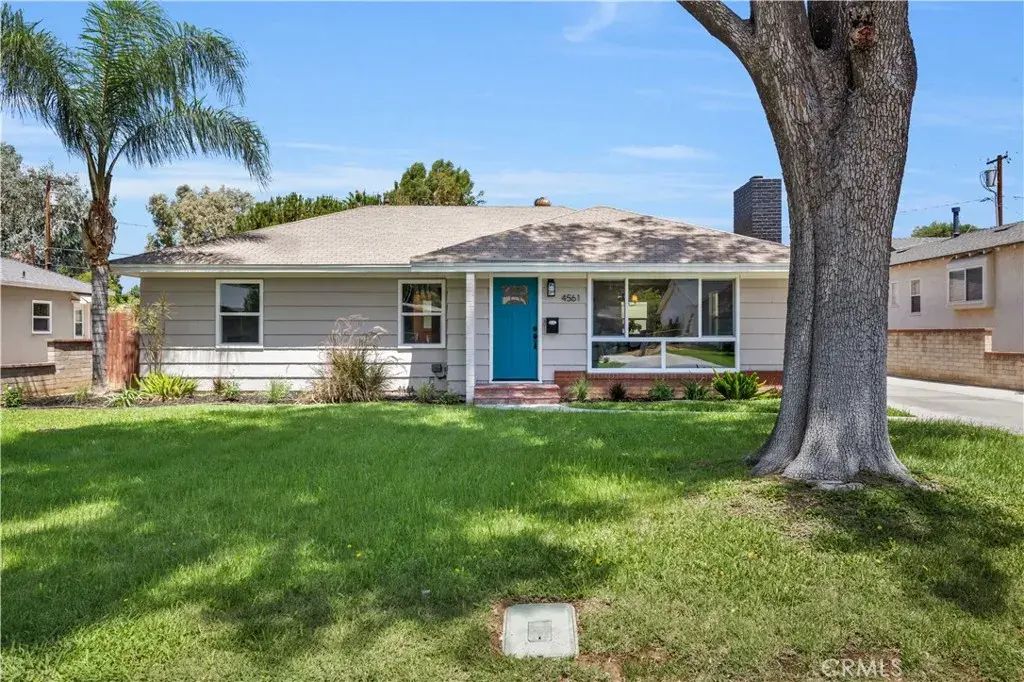 4561 Cover Street, Riverside