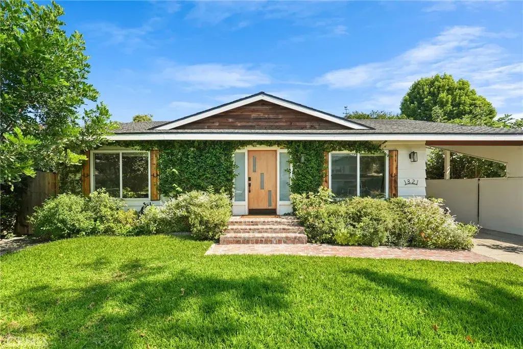 1321 W Morningside Drive, Burbank