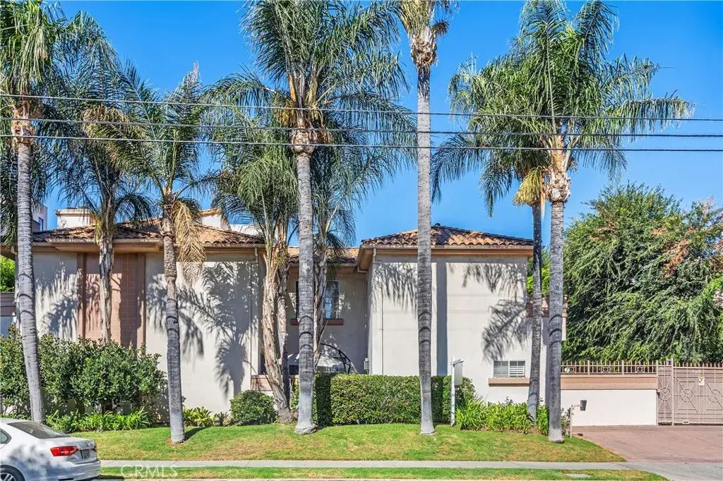 5715 Etiwanda Avenue 4, Tarzana