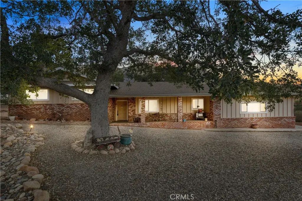 2805 Bobcat Drive, Mountain Mesa