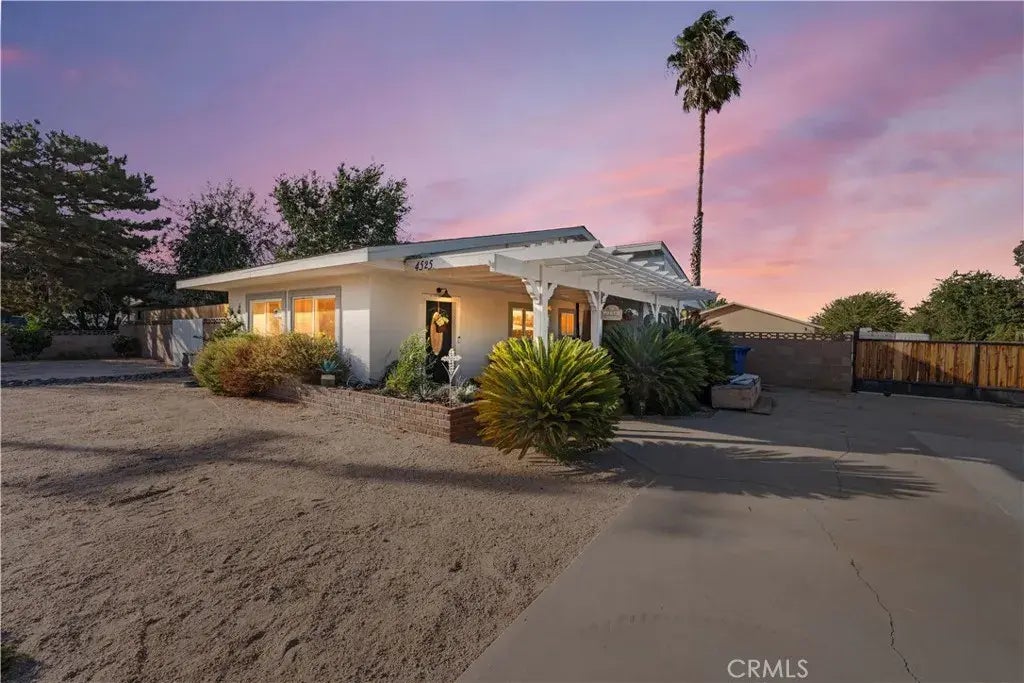 4525 W Avenue M12, Lancaster