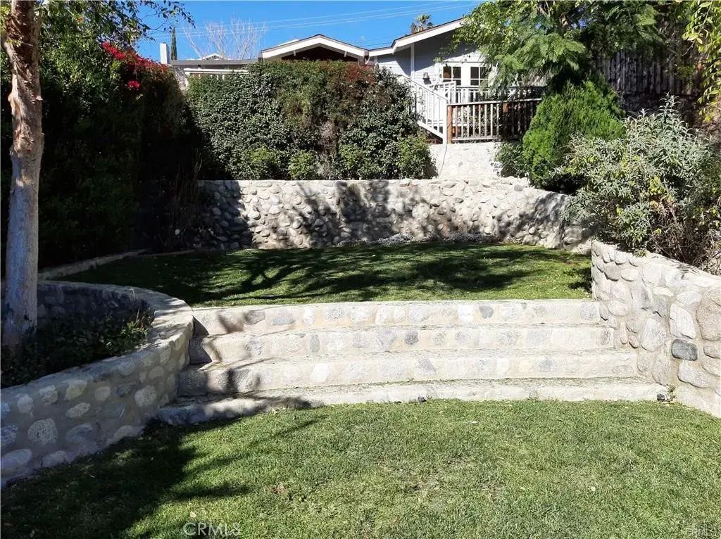 4827 Mendota Avenue, Los Angeles