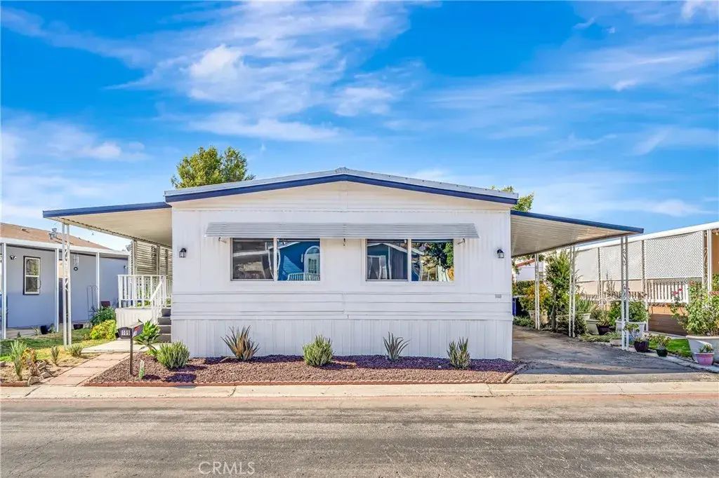27361 Sierra Hwy 109, Canyon Country