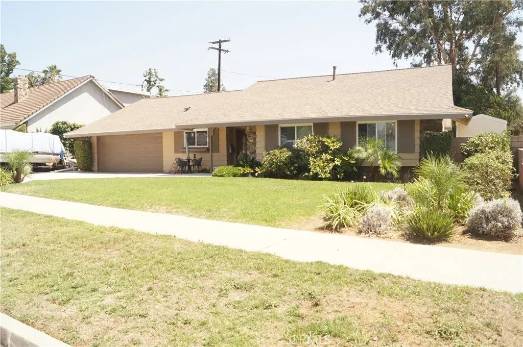 840 Apache Trail, Riverside