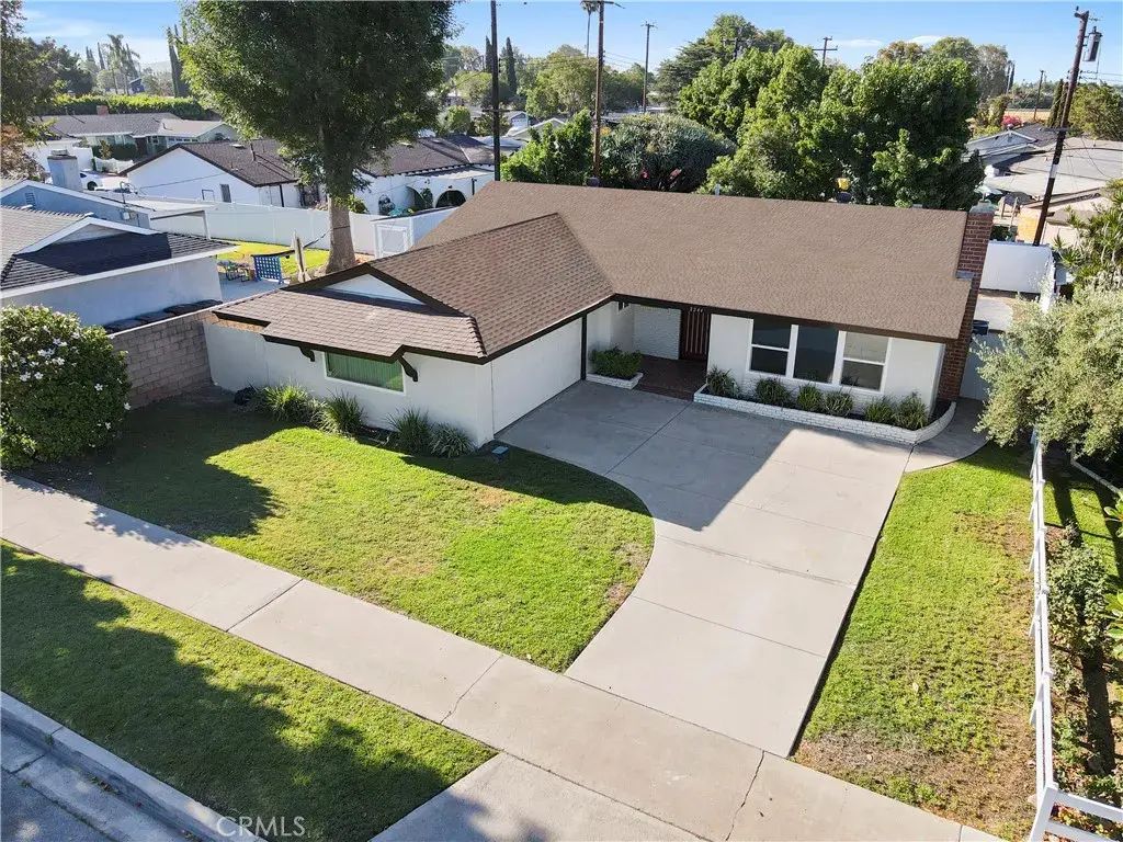 2246 E Locust Avenue, Orange