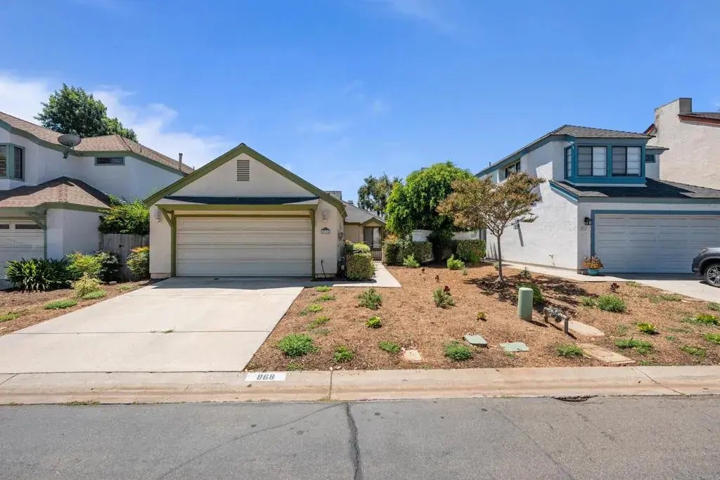 868 Venice Glen, Escondido