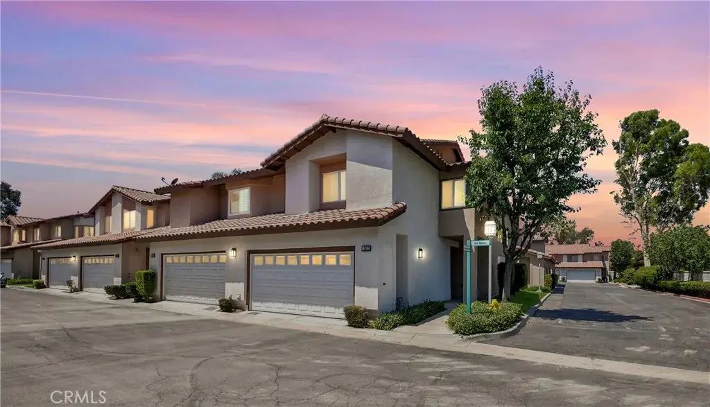 12911 Via Napoi, Riverside