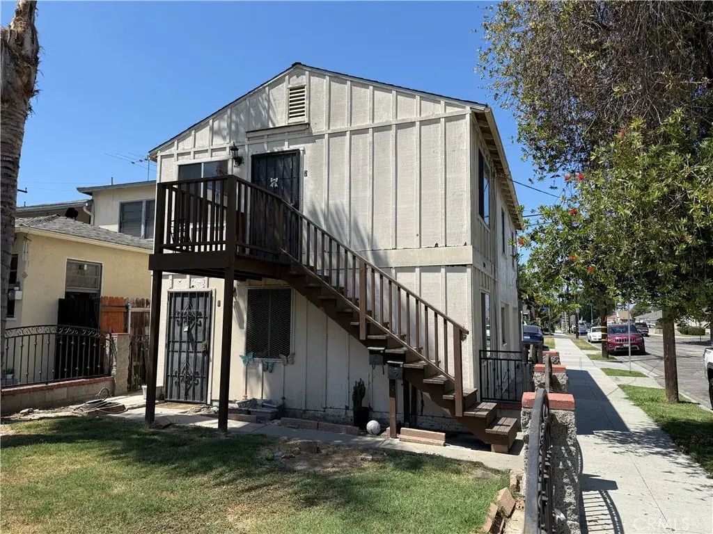 1170 E 55th Street 1, Long Beach