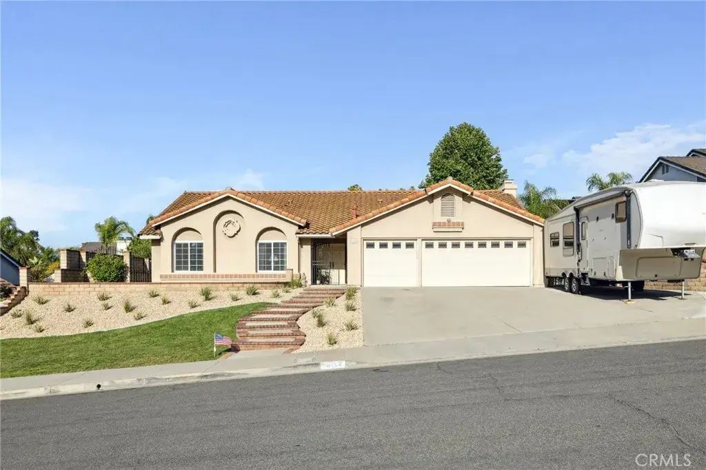 6752 Laurelbrook Drive, Riverside