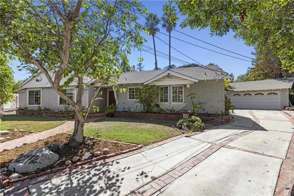 2272 Colmena Street, La Canada Flintridge