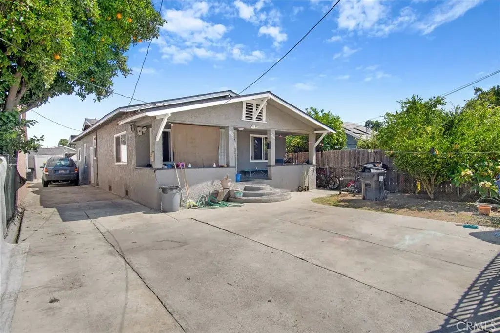 1415 E 68th Street, Los Angeles