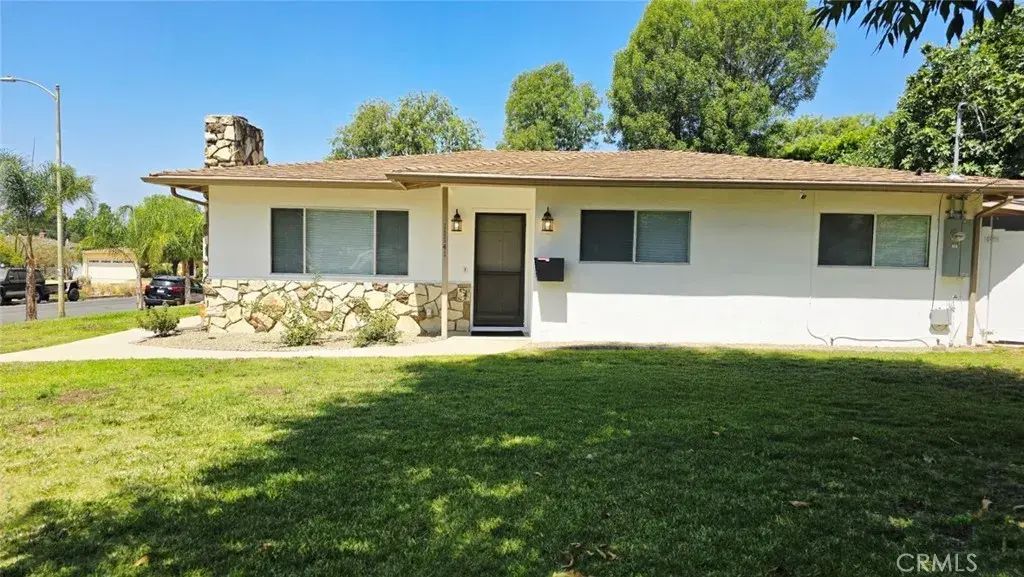 11141 Mcvine Avenue, Sunland