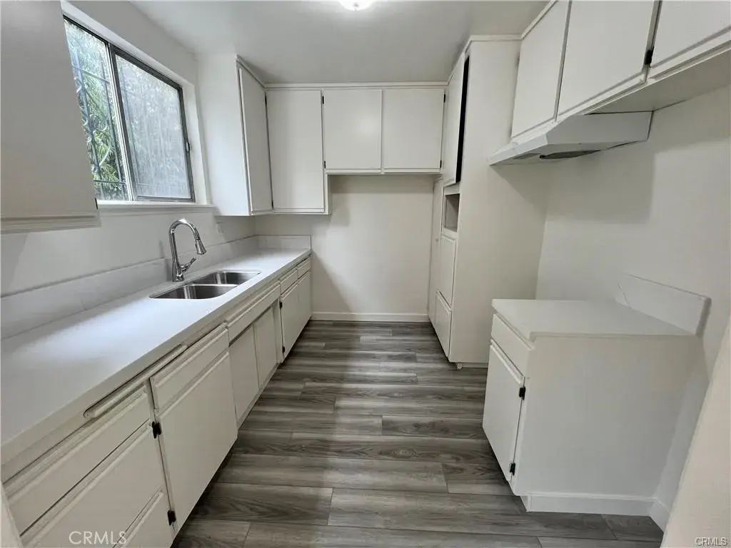 859 S Shenandoah Street 1, Los Angeles