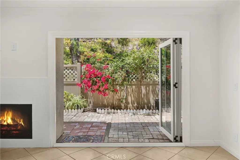 307 N Singingwood Street 32, Orange