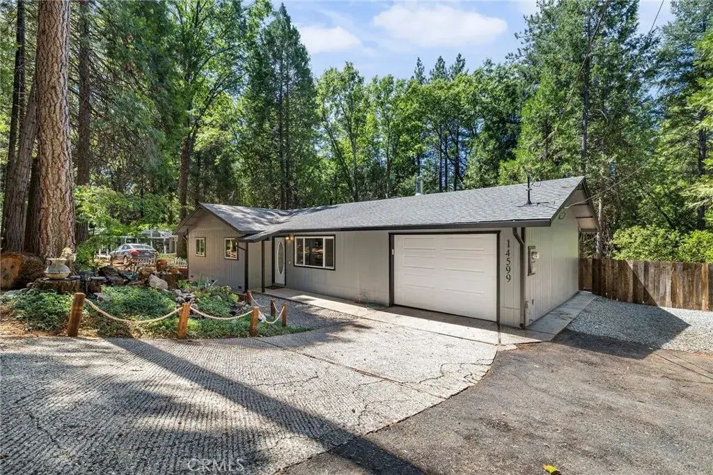 14599 Lafayette Circle, Magalia