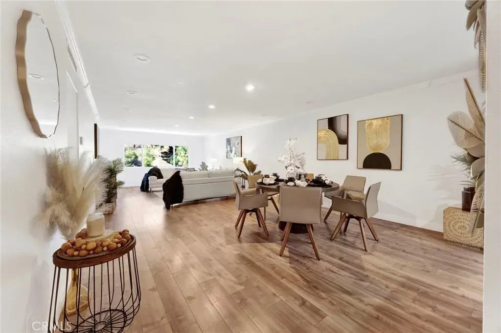 1935 Alpha Road 112, Glendale