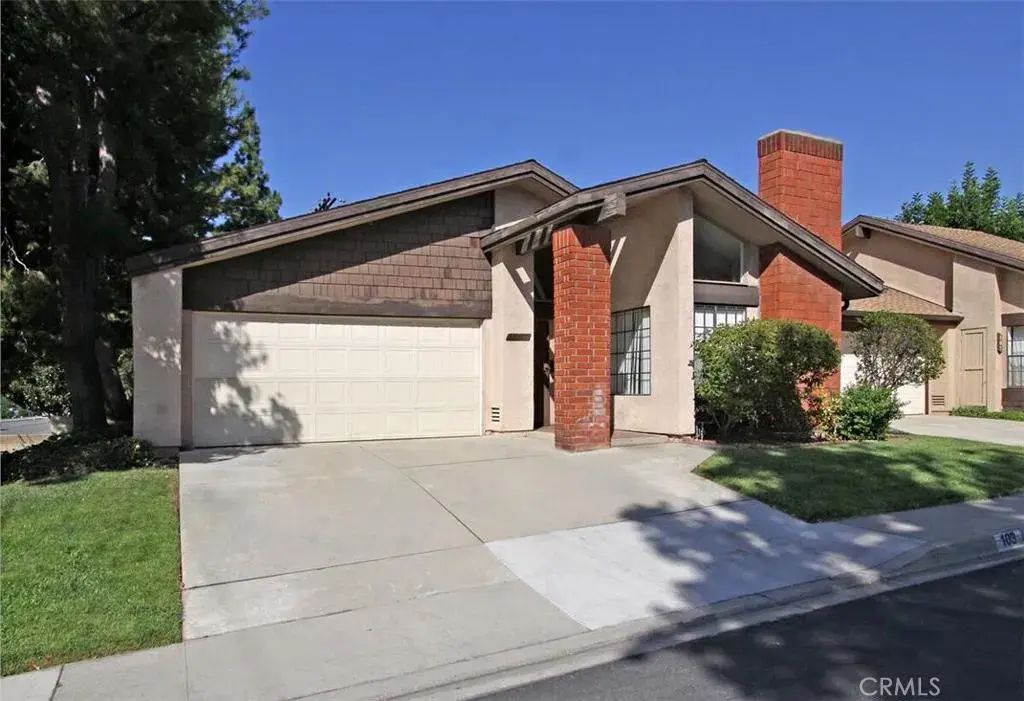 103 Ambleside Way, Glendora