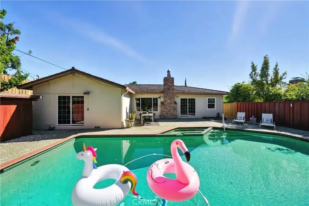 1319 Skyview Drive, Burlingame