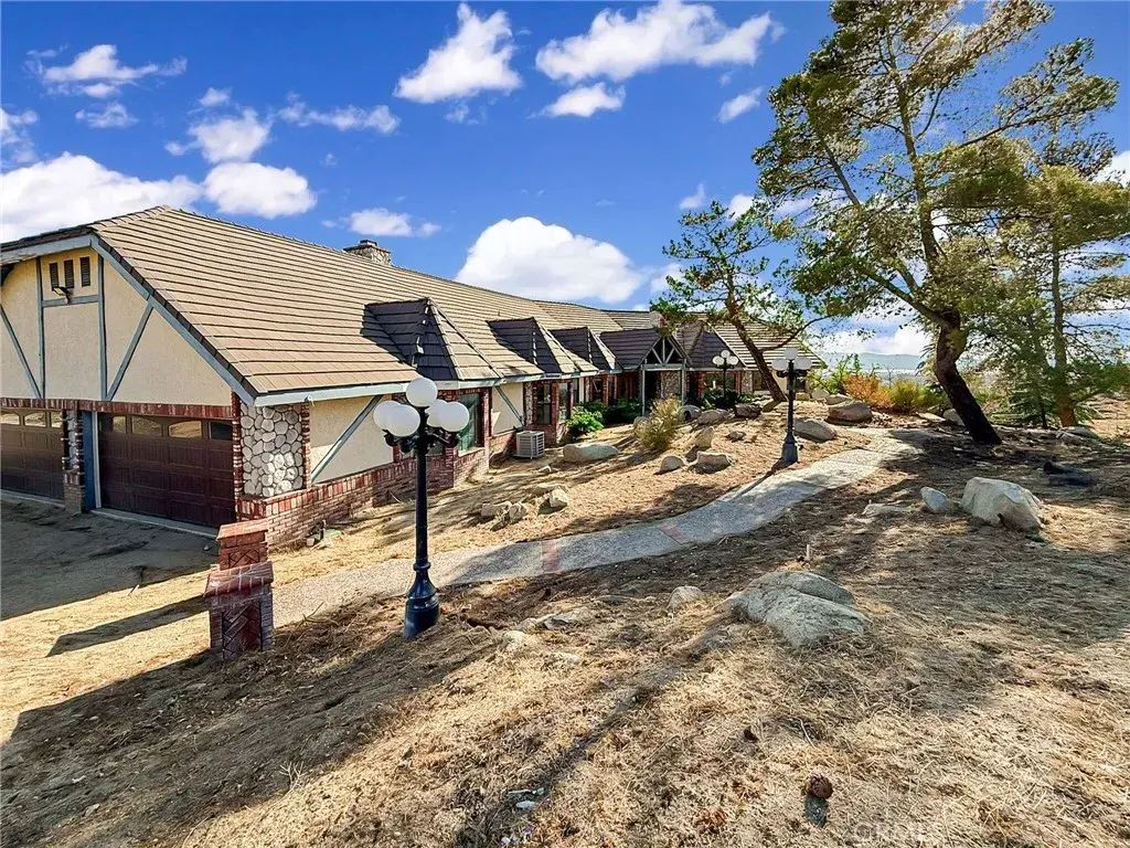 61300 Indian Paint Brush Road, Anza