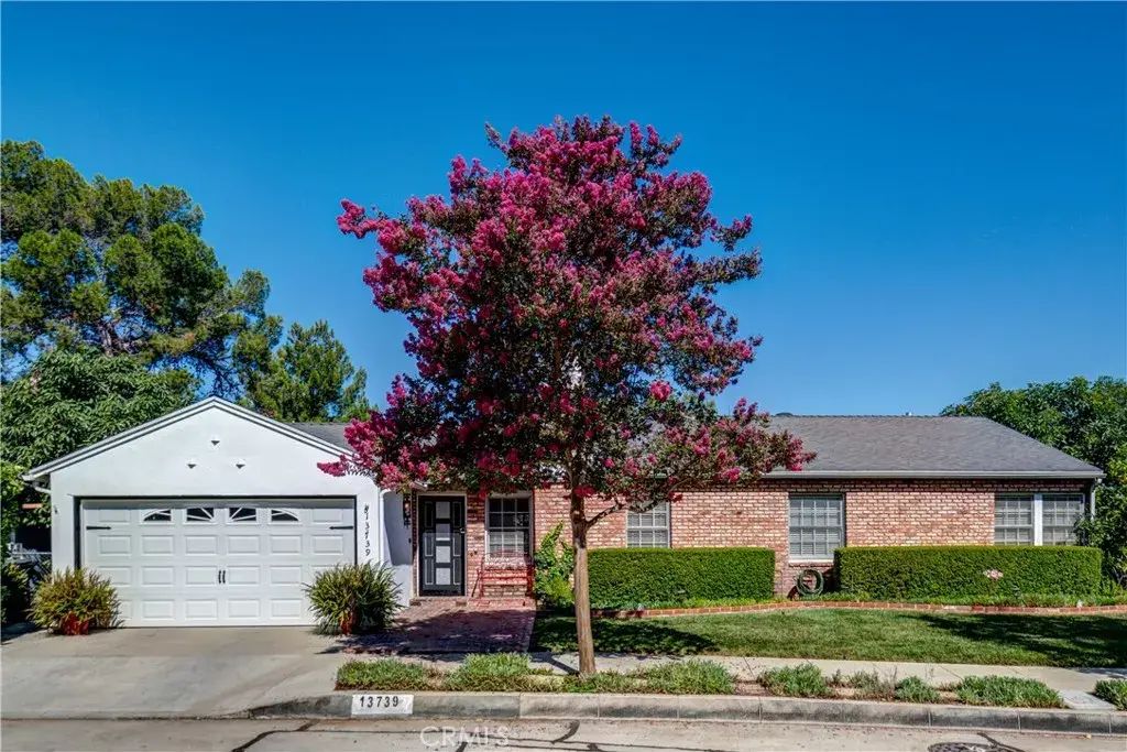13739 Ridge Road, Whittier