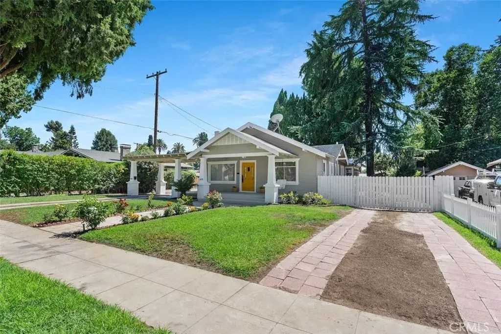 4070 Linwood Place, Riverside