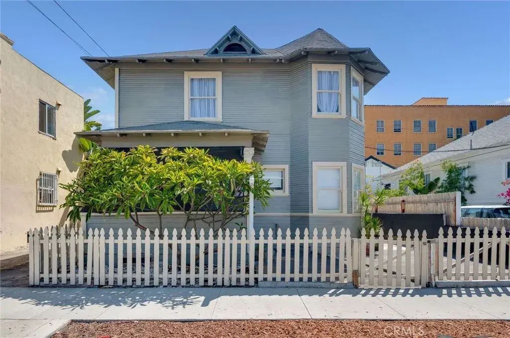 624 Cedar Avenue, Long Beach