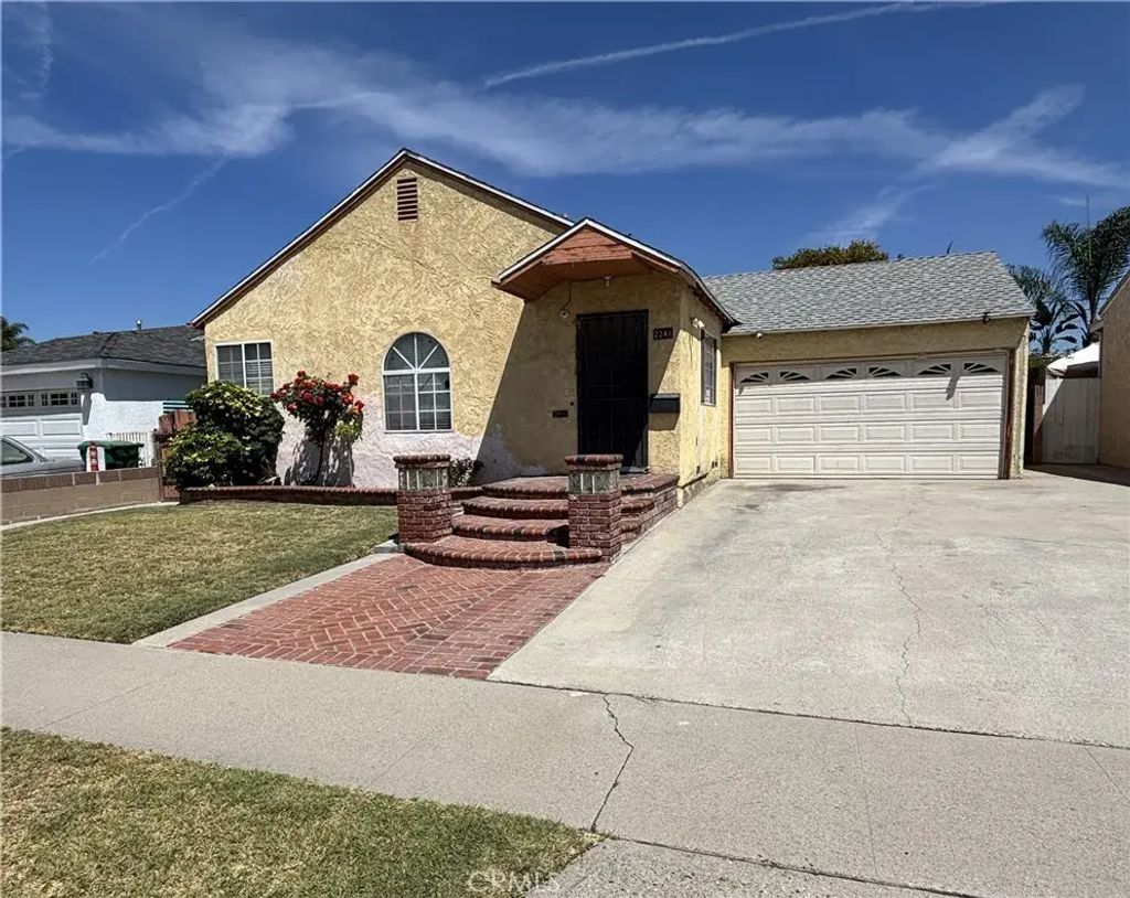 2241 E 64th Street, Long Beach