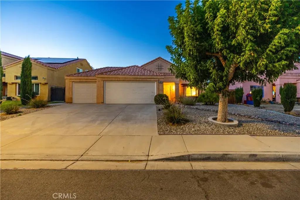 4057 E Avenue R12, Palmdale