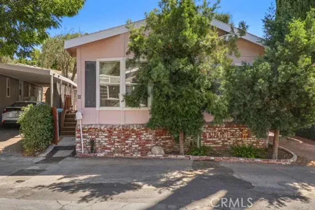 4201 Topanga Canyon 40, Woodland Hills
