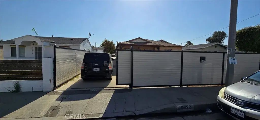 10920 Laurel Avenue, Whittier