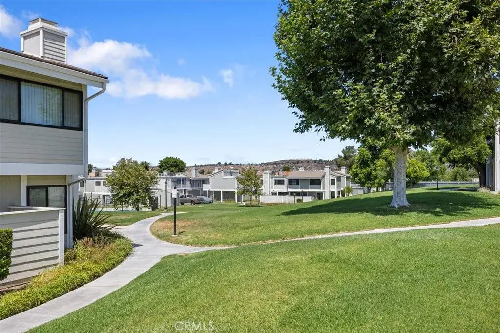 27070 Hidaway Avenue 5, Canyon Country