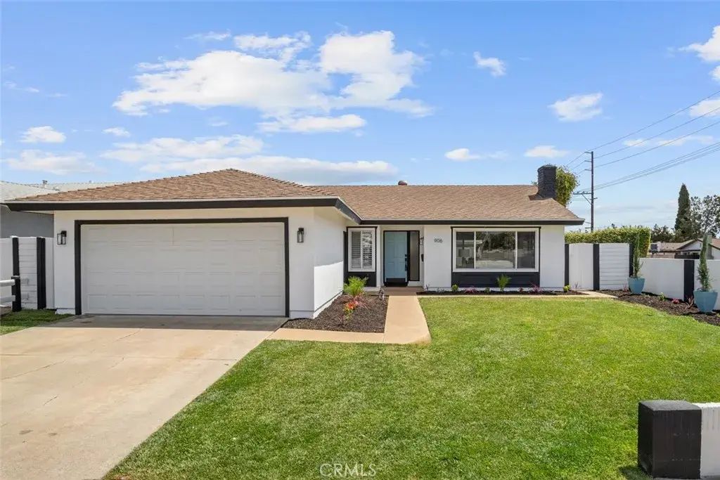 906 E Chalynn Avenue, Orange
